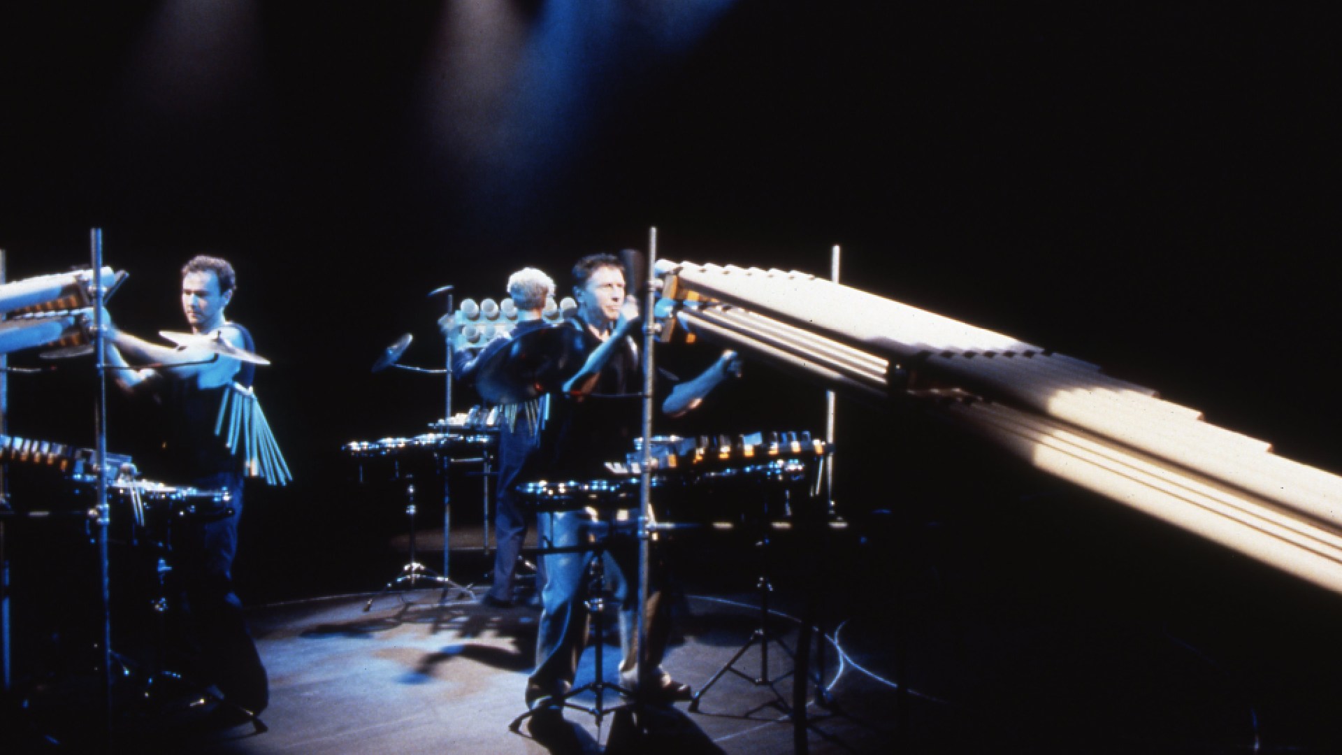 Pasifik 3, 2, 1, Sıfır (1. Bölüm) görsel 1