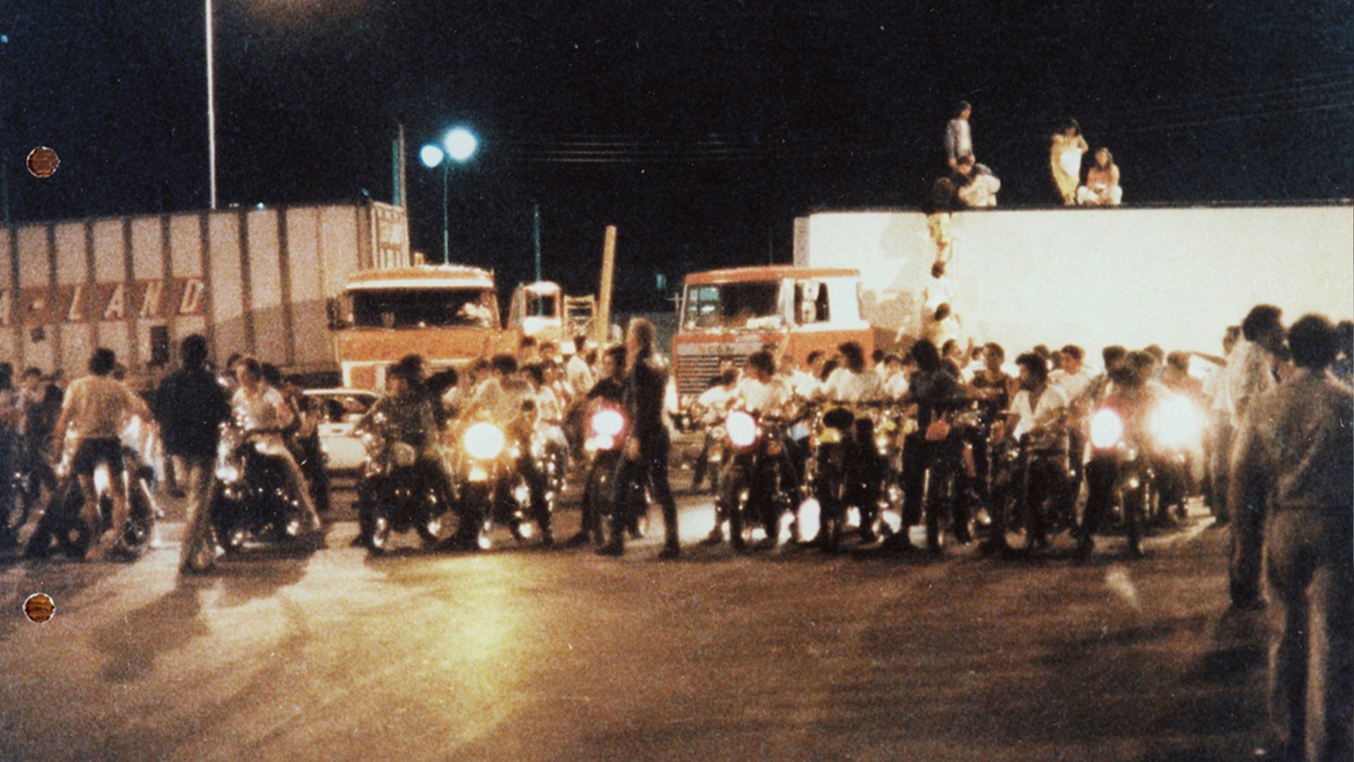 Karşıdakiler görsel 1