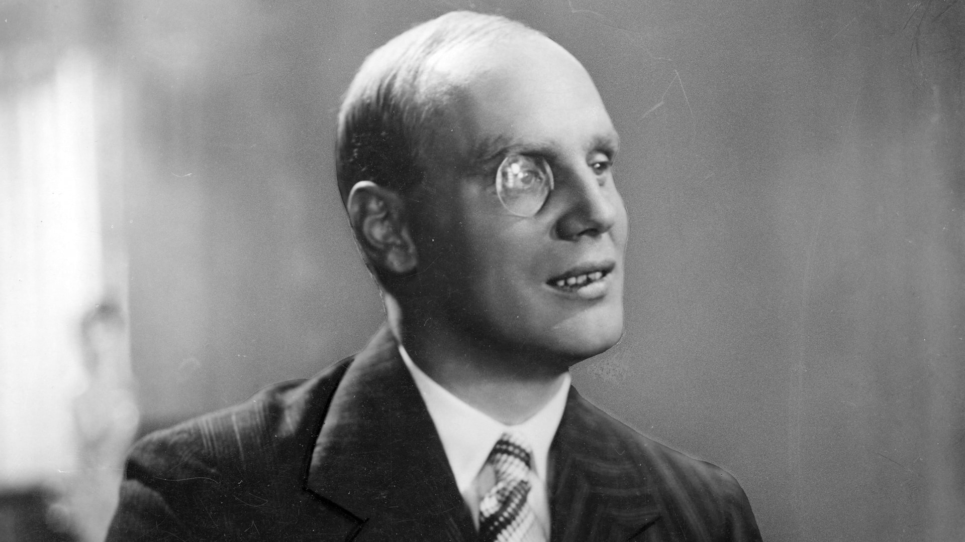 Opera Binasında Yangın görsel 1