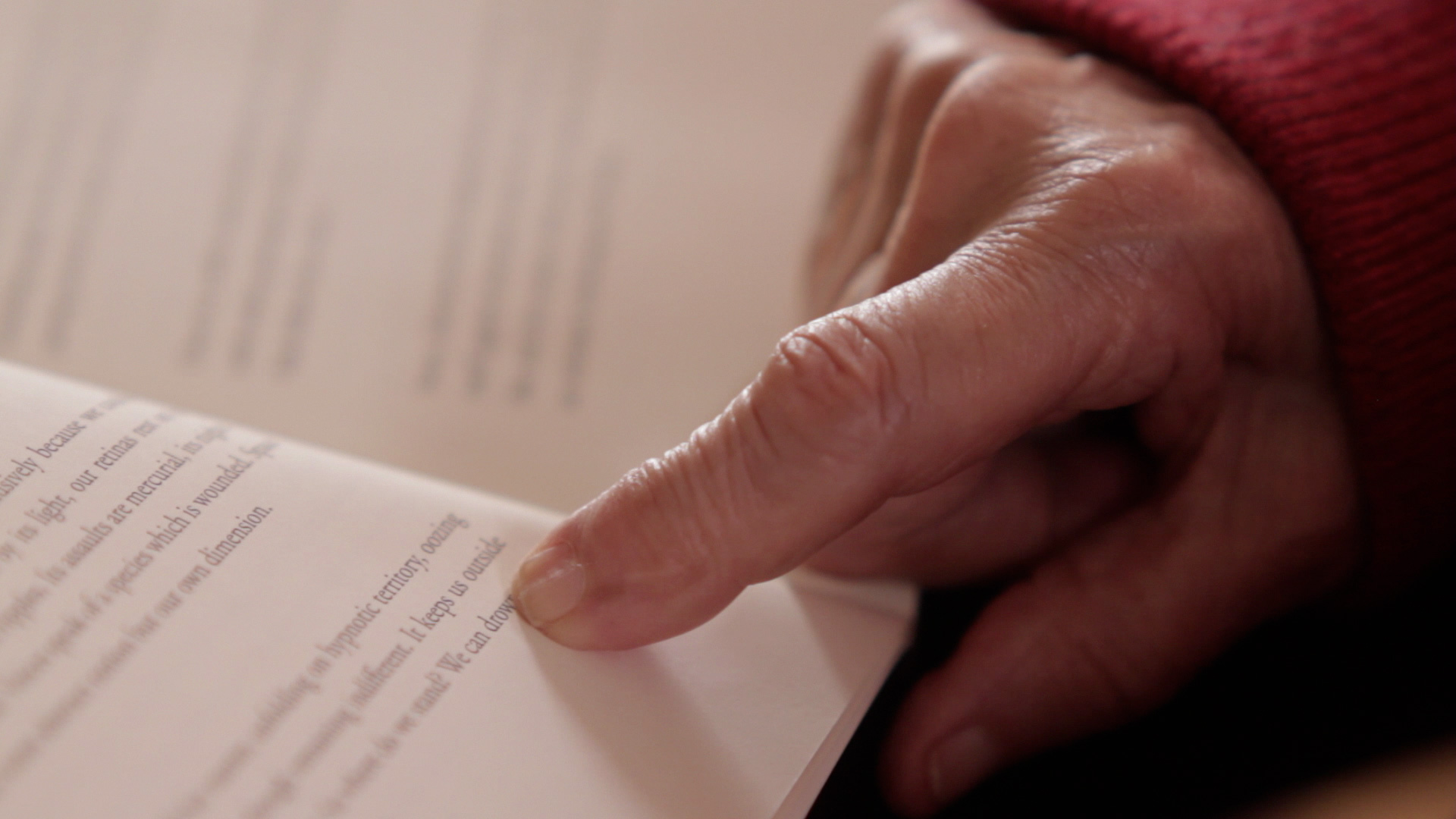 Bir Nokta ve Diğeri Arasında Sonsuz Bir Mesafe Görüyorum  görsel 3