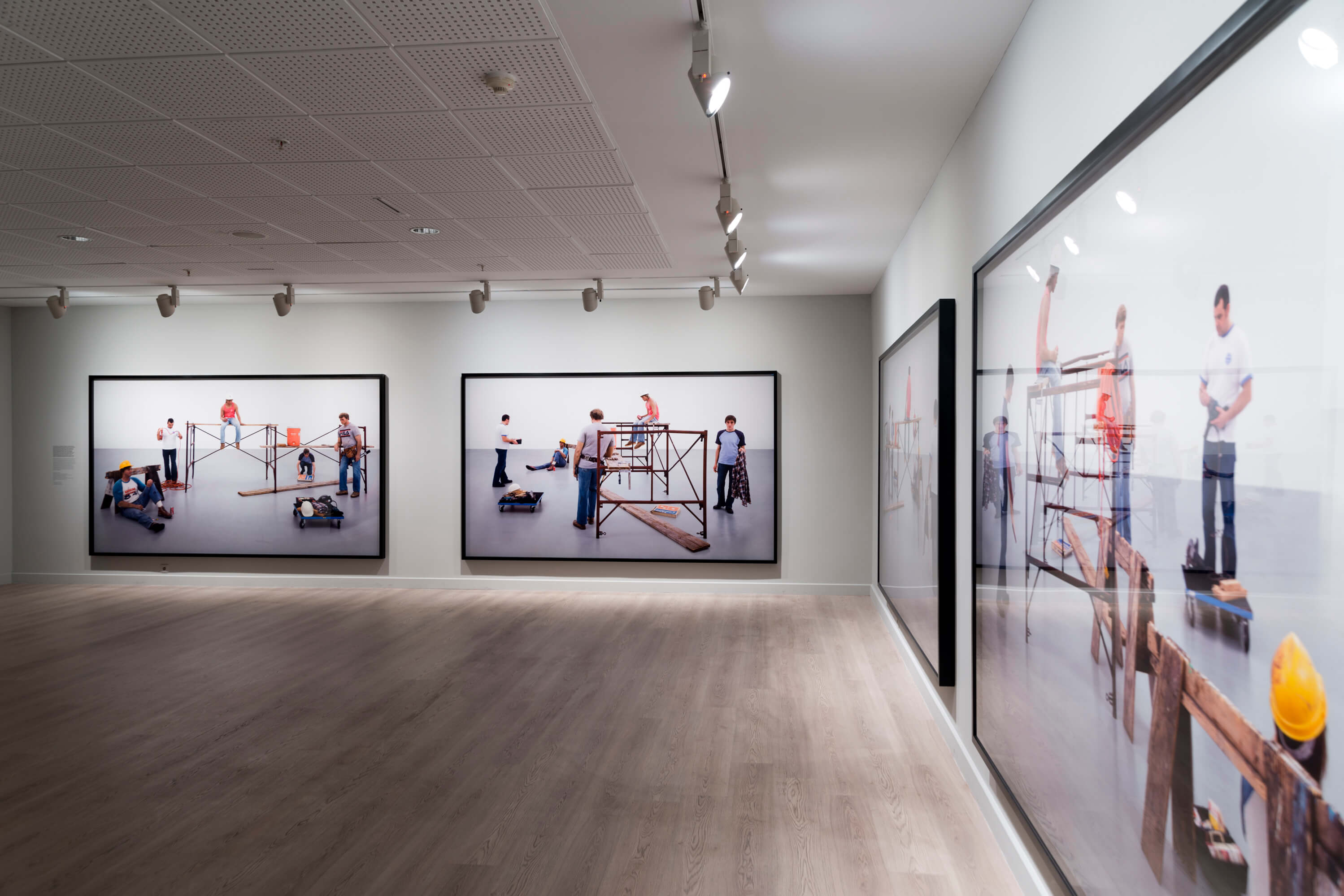 Bana Bak! &ldquo;la Caixa&rdquo; &Ccedil;ağdaş Sanat Koleksiyonu&rsquo;ndan Portreler ve Diğer Kurmacalar