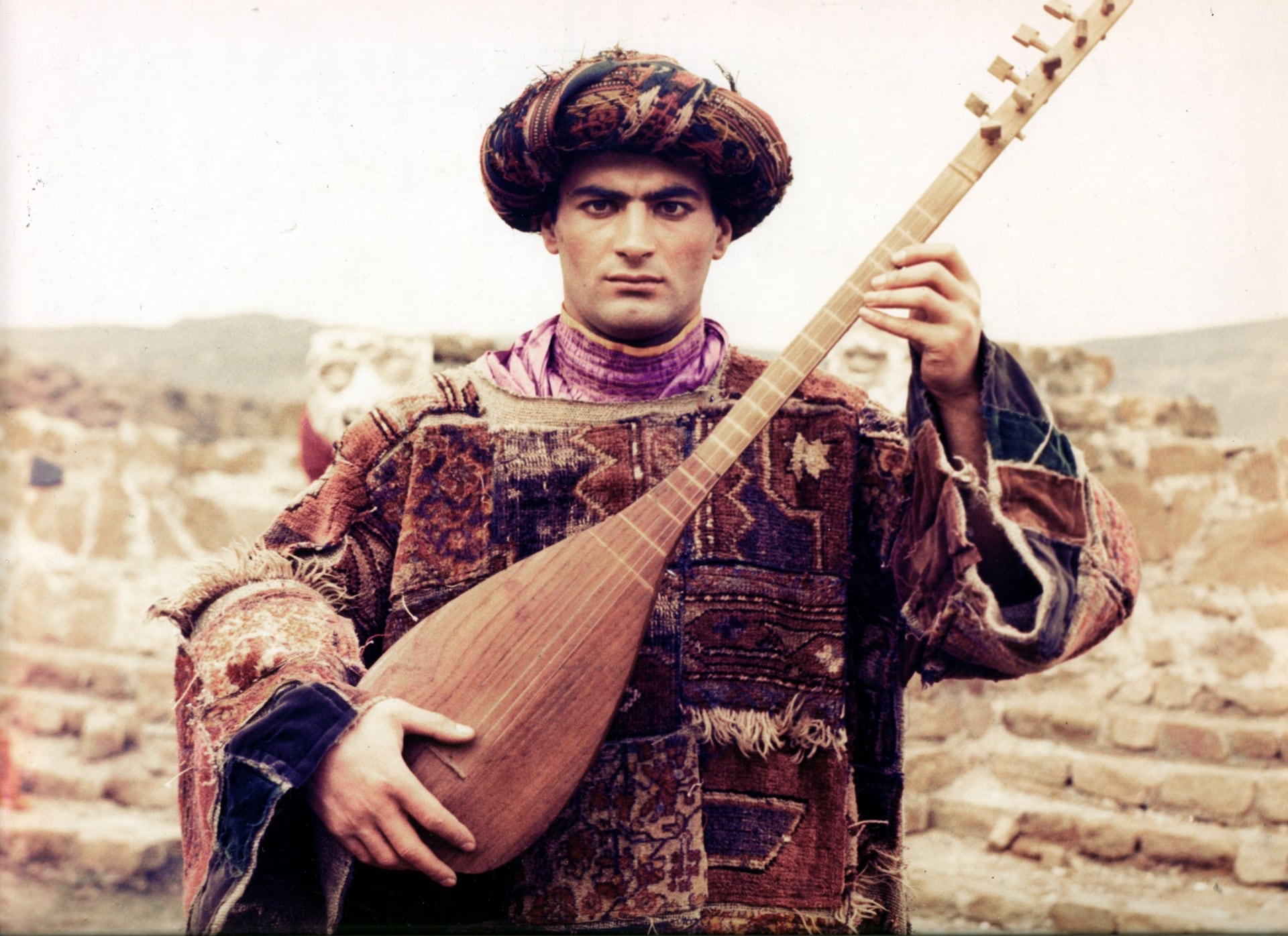 Aşık Garip filminden bir kare