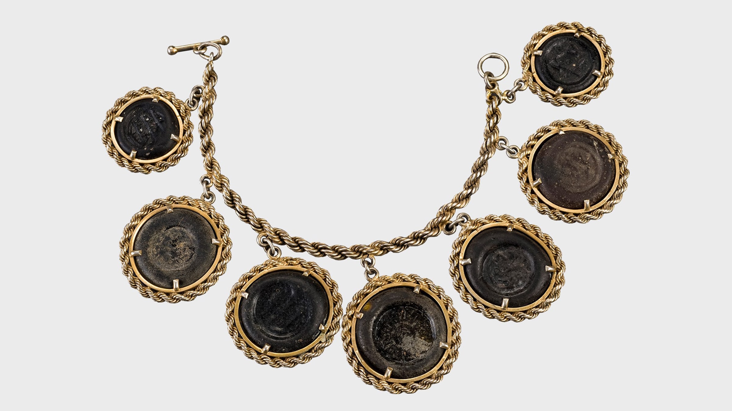 Suna ve İnan Kıraç Vakfı Anadolu Ağırlık ve Ölçüleri Koleksiyonu