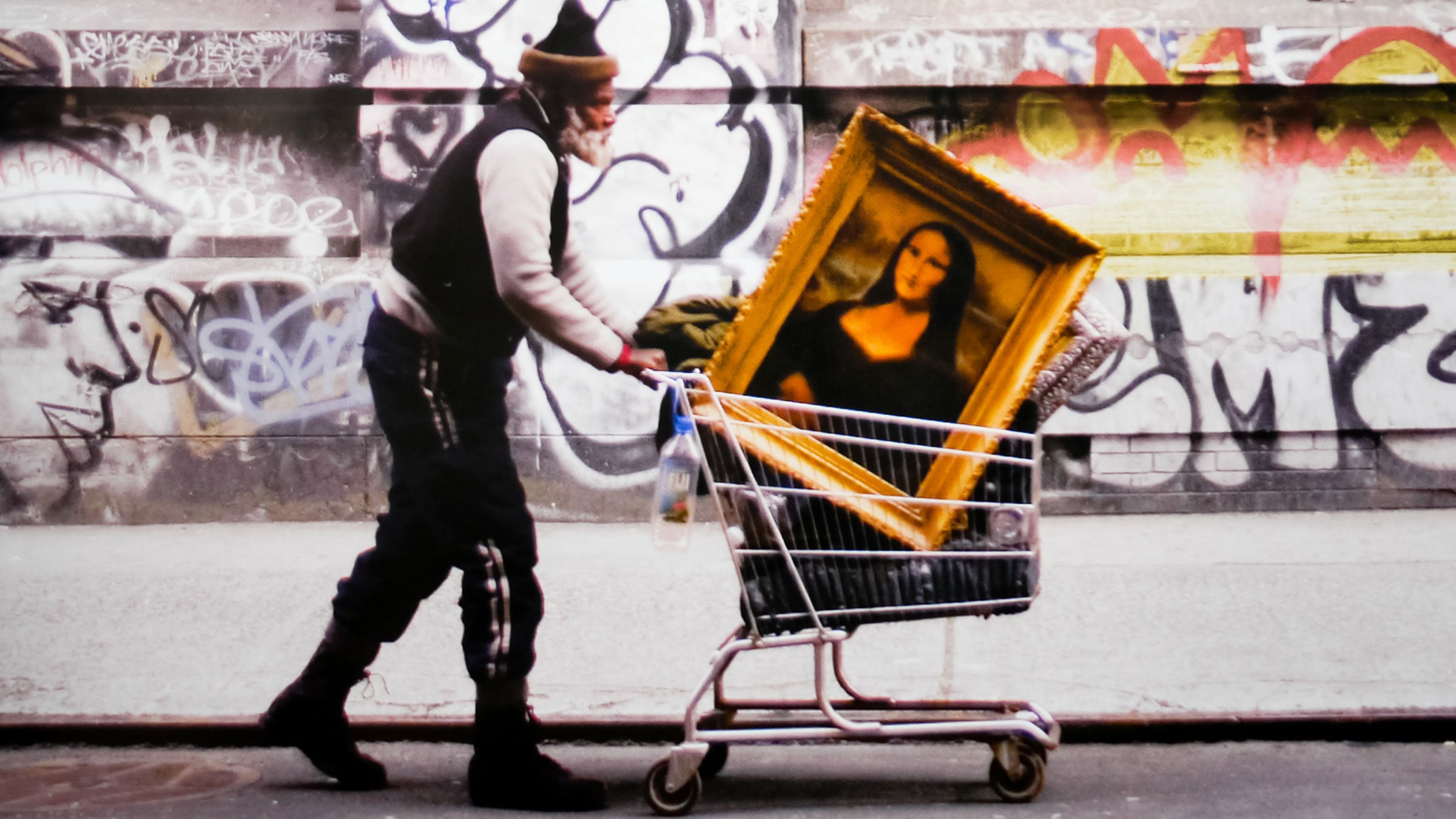 Çıkıslar Hediyelik  Eşya Dükkanından