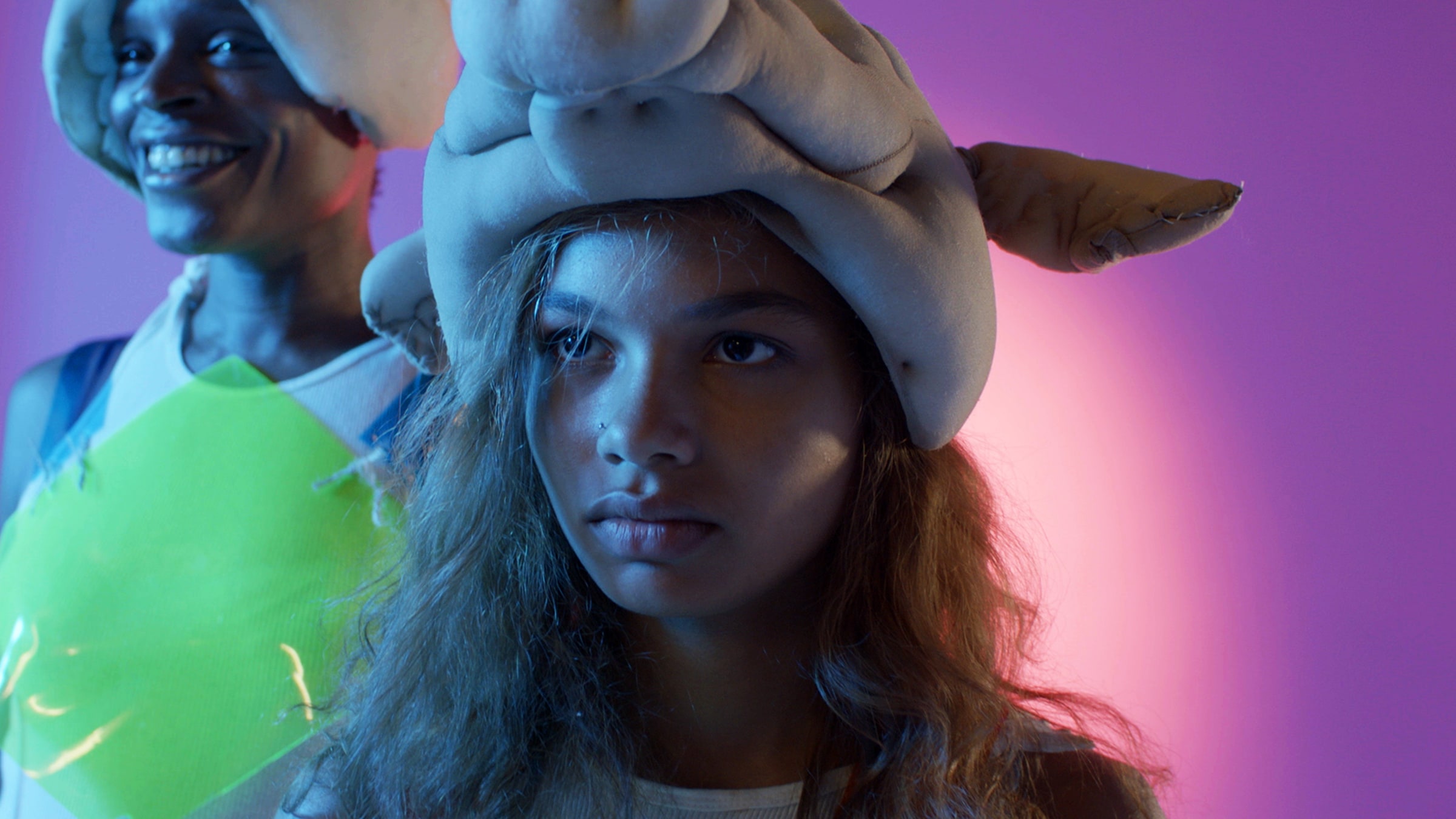 Madeline Madeline'i Oynuyor